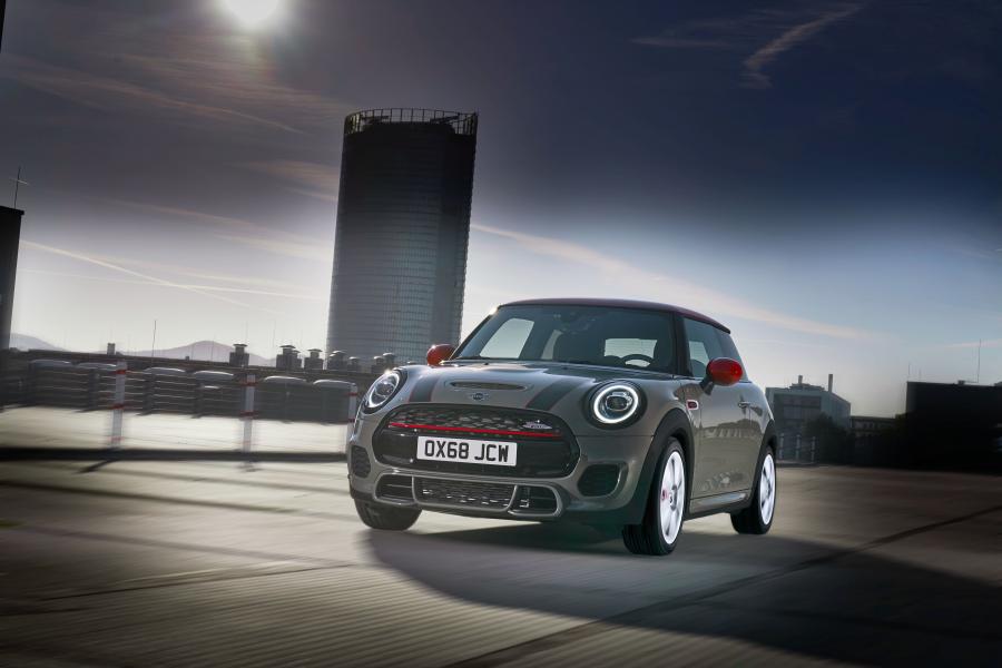  Mini John Cooper Works (F56) 2018 года  (WW) (фото 9 из 16)